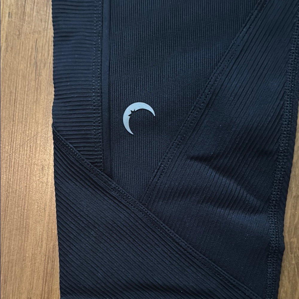 ZYIA Black Ribbed Premium Leggings - Picture 5 of 6